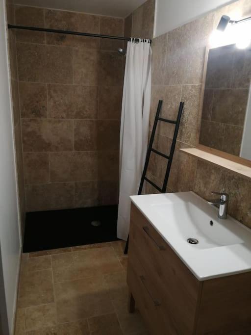 Apartment Joli Calme Et Moderne